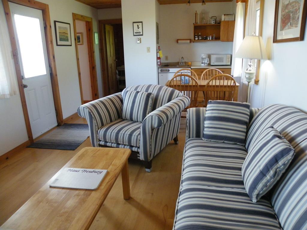 Haus Treuburg Villa Port Hood Rum bild